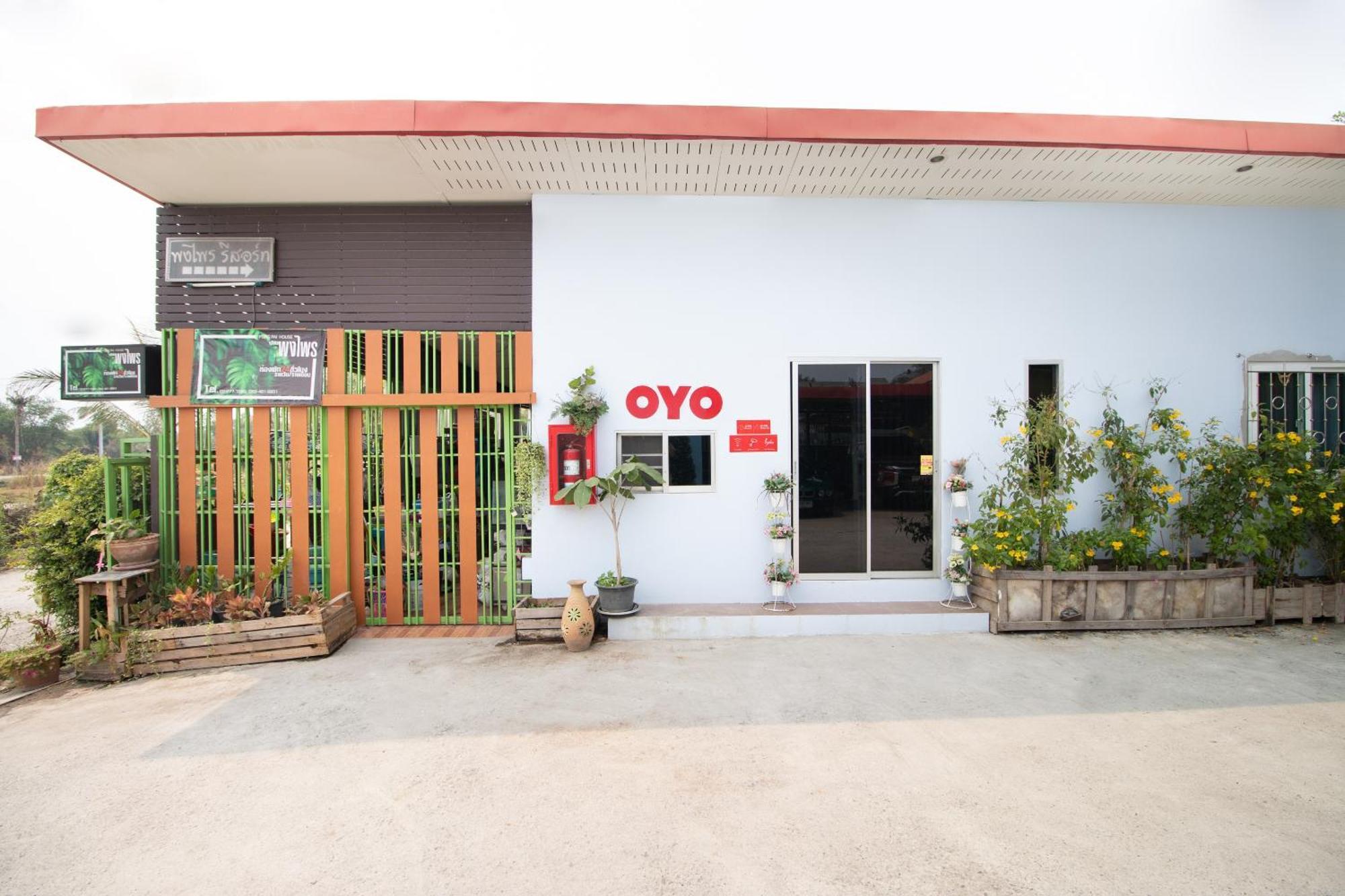 Oyo 644 Pong Pai House Hotel Bangkok Exterior photo